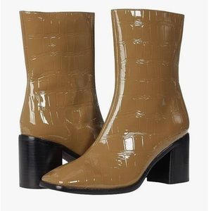 Brand New w/ box Intentionally Blank Brown Nude Ankle Boots Size 8
